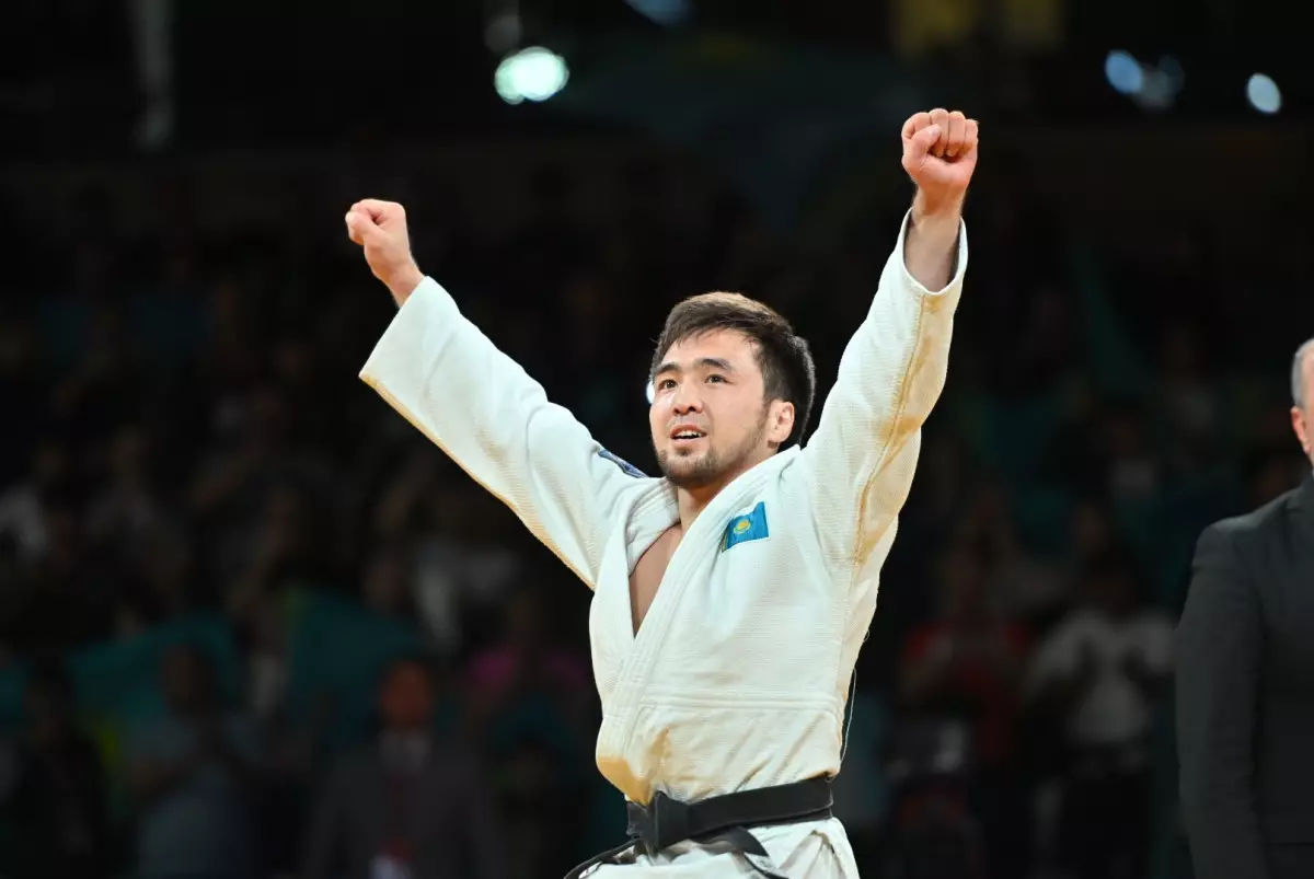 Елдос Сметов завоевал право представить Казахстан на Олимпиаде