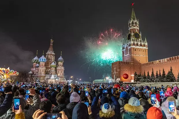 В России все же решили сделать 31 декабря официальным выходным днем