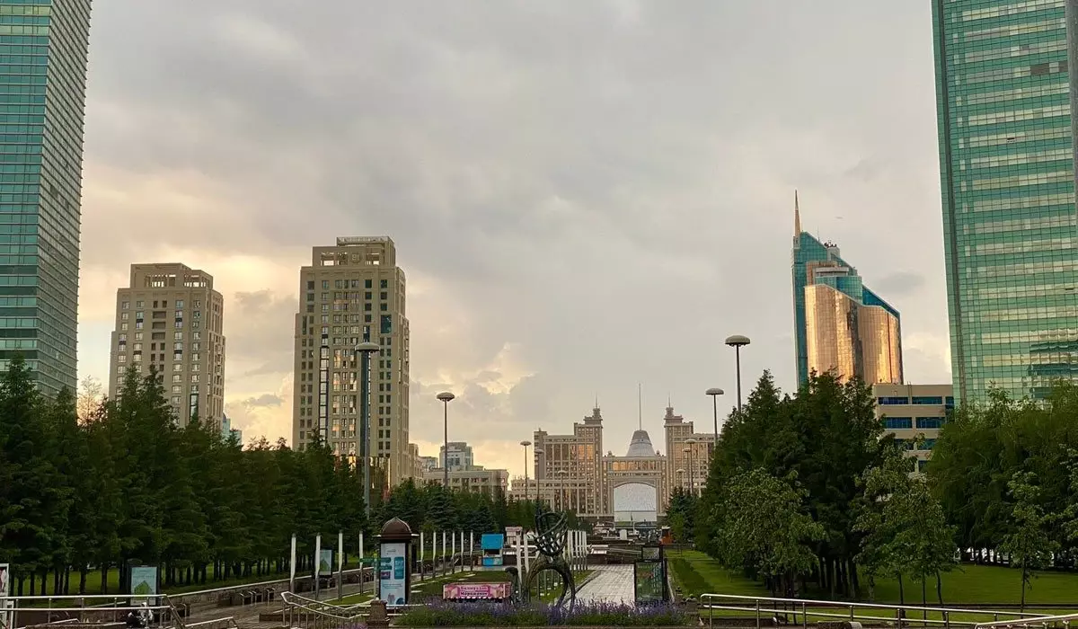 Сильные дожди, жара до +42 градусов – синоптики о погоде в Казахстане в выходные