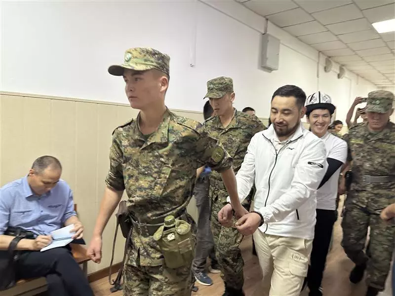 Дело 11 журналистов Temirov Live начали рассматривать в суде