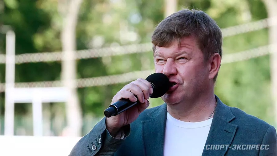 Губерниев резко раскритиковал Сафонова за неуплату алиментов на дочь