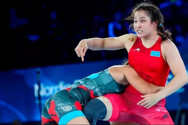 Жамиля Бакбергенова завоевала "золото" на турнире по женской борьбе в Будапеште