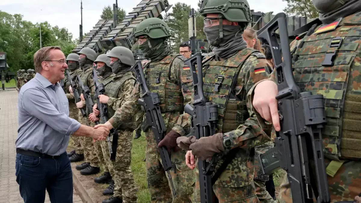 Министр обороны Германии: немцы должны быть готовы к войне к 2029 году
