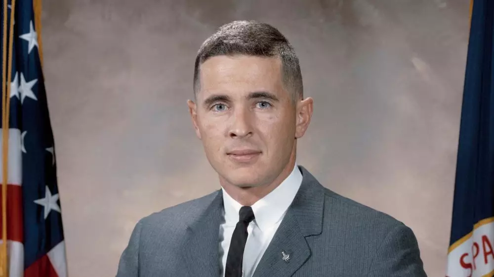 Облетевший Луну американский астронавт Уильям Андерс погиб в авиакатастрофе