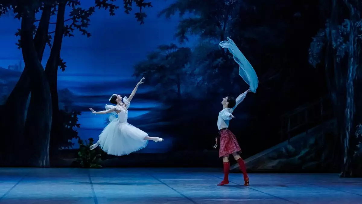 Театр оперы и балета в Алматы завершает сезон грандиозной постановкой «Сильфида»