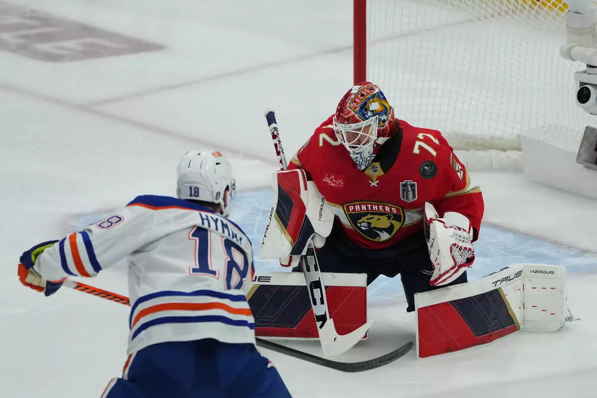 Бобровский сравнялся с Набоковым по победам в матчах плей-офф НХЛ