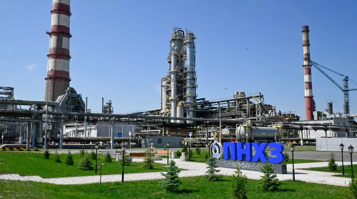 Павлодарский нефтехимический завод закроют на месяц
