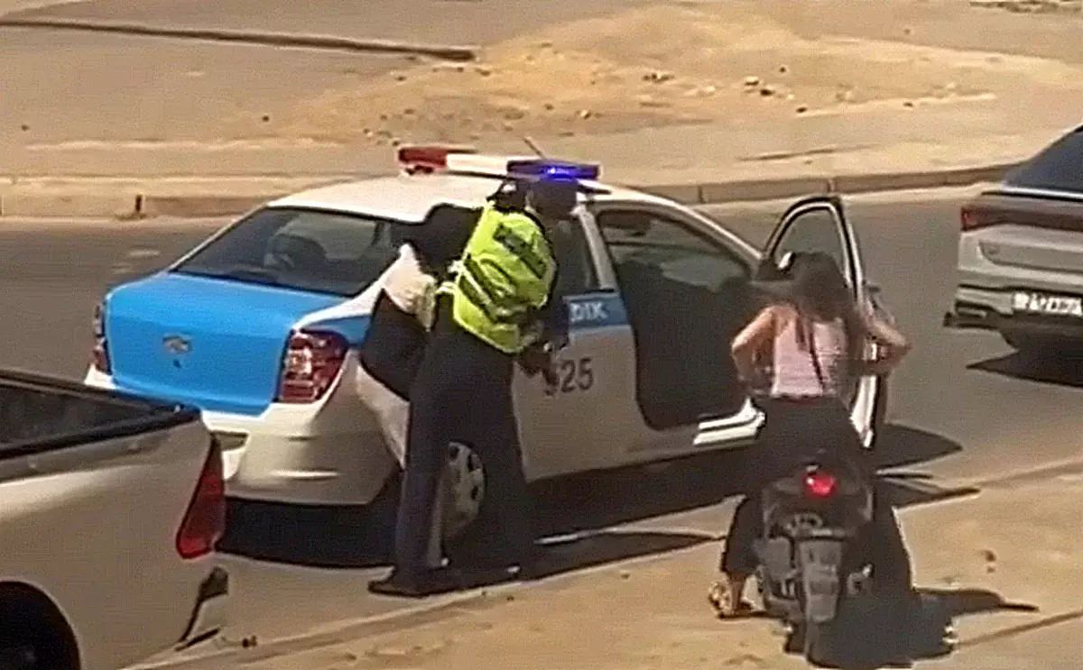 Пассажирка мопеда сбежала во время задержания водителя в Актау