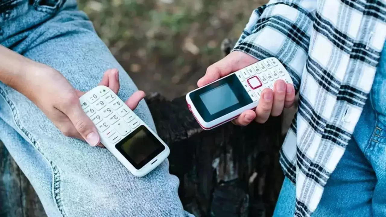 Кнопочные телефоны вновь обретают популярность по оригинальной причине