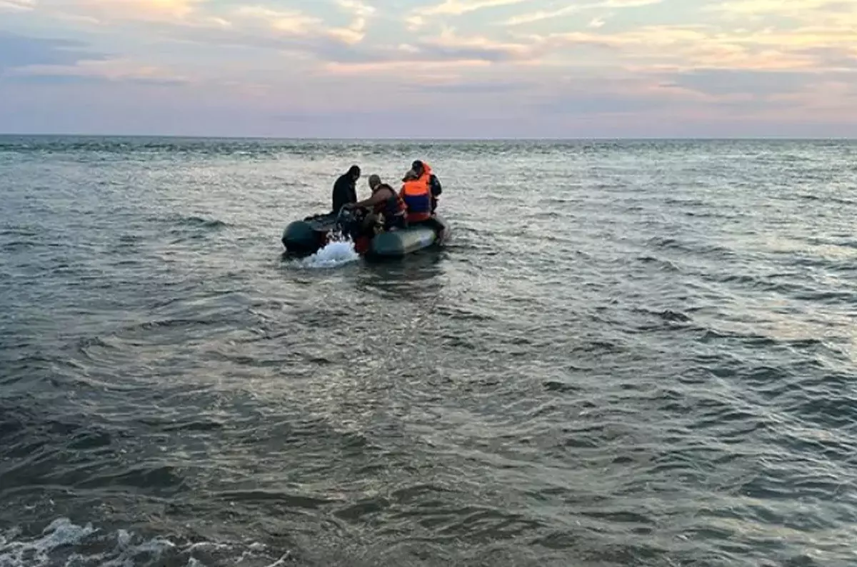 Едва не утонувший мужчина потерял сына в Актау