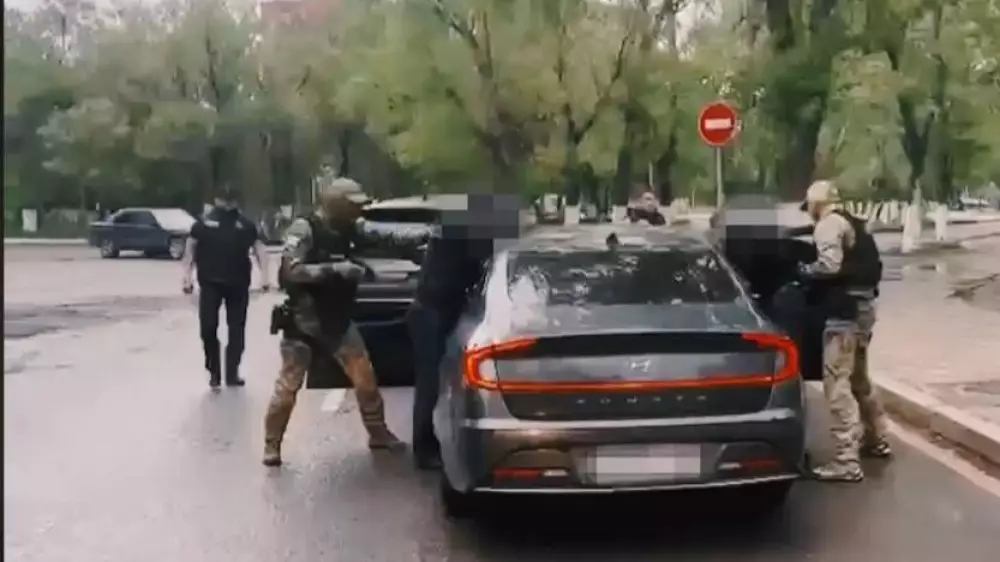"Черных риелторов" задержали в Карагандинской области