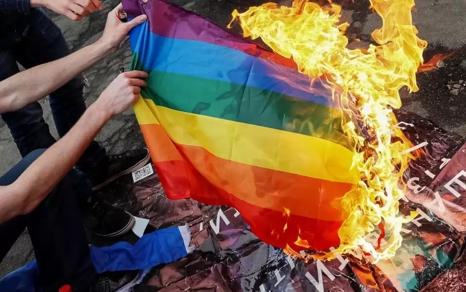 Петиция против «пропаганды ЛГБТ» набрала 50 тысяч подписей и будет рассматриваться правительством
