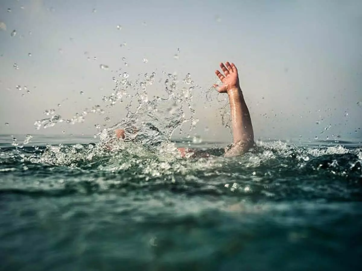 Девушка едва не утонула в реке в ВКО