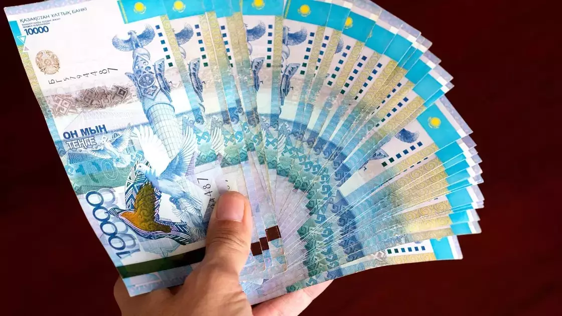 Житель Мангистау с зарплатой в 85 тыс. тенге внес на личный счет 45,7 млн тенге