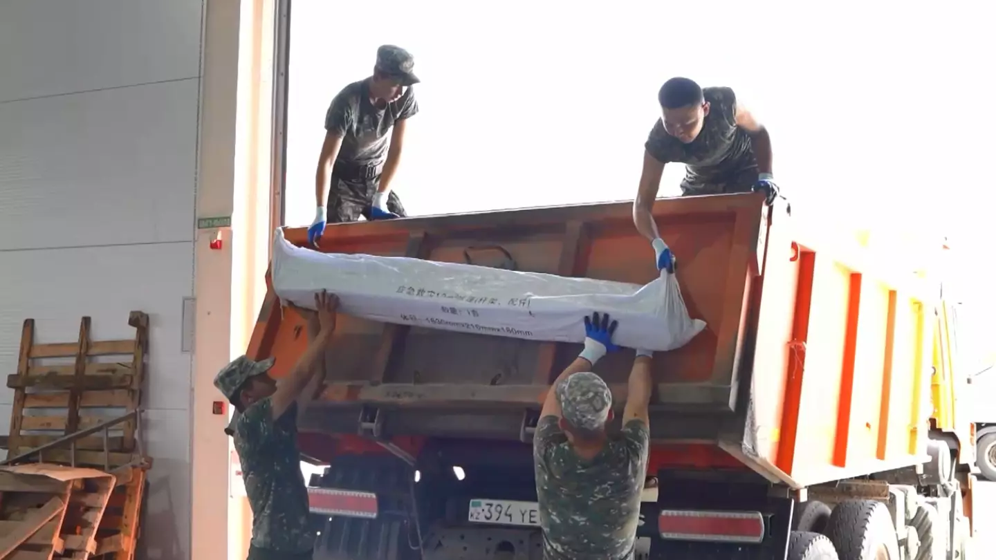 В Атырау прибыла гуманитарная помощь из Китая