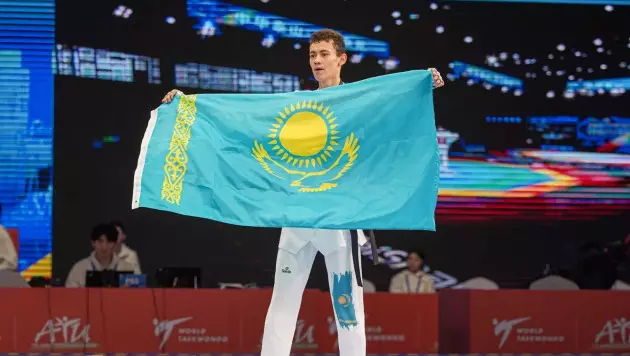 Казахстанский таеквондист завоевал золото после отбора на Олимпиаду-2024