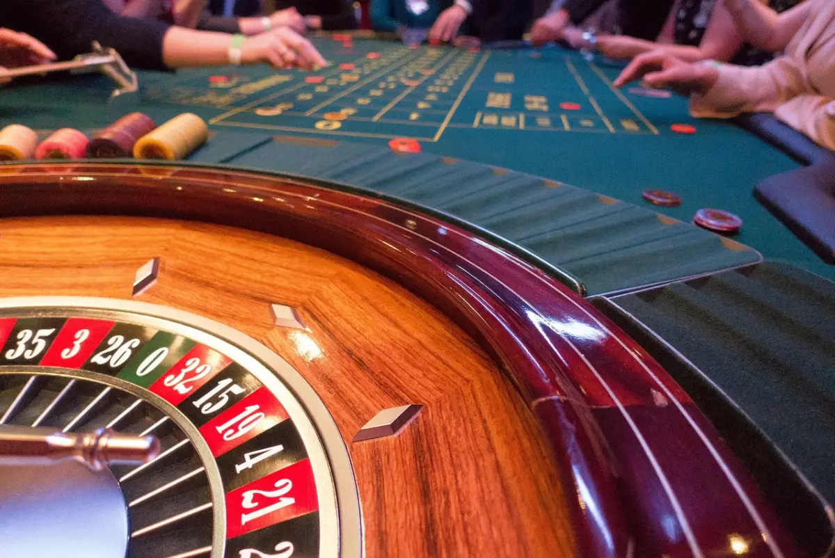 Казахстанцы создали петицию с требованием запретить азартные игры госслужащим