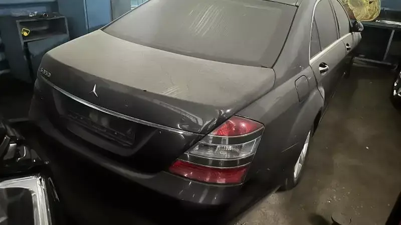 В Казахстане Nissan из прокуратуры и элитный Mercedes акимата выставили на продажу