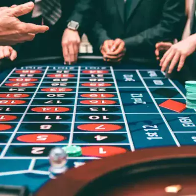 Запретить госслужащим азартные игры: еще одна петиция набрала 50 тыс. голосов