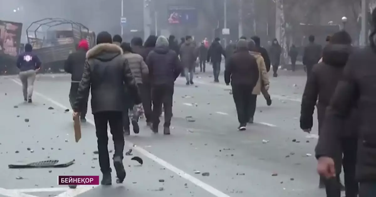   Қаңтарда Алматы әкімдігі мен Президент резиденциясын басып алған 11 адамға үкім шықты   