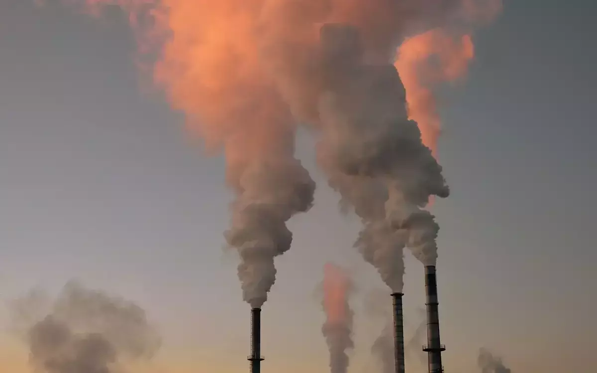 Загрязнение воздуха стало причиной преждевременной смерти 135 млн человек