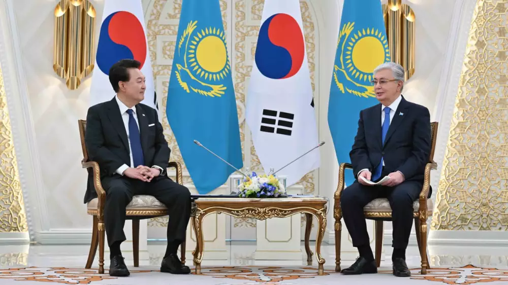 Токаев: Мы заинтересованы вывести казахско-корейские отношения на новый уровень
