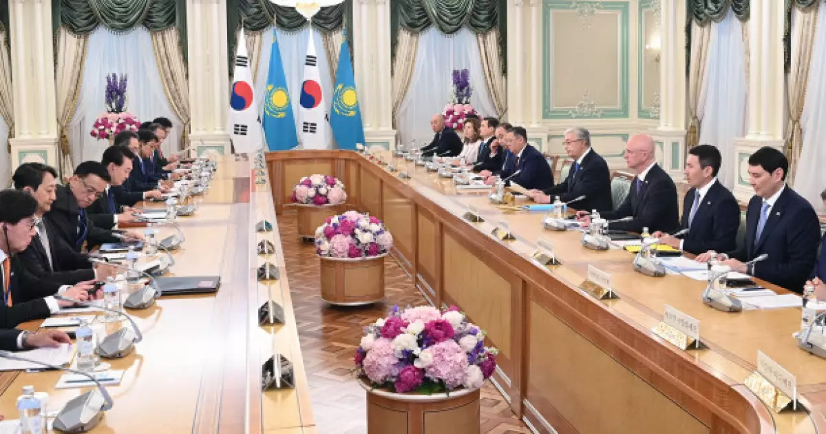   Қасым-Жомарт Тоқаев пен Корея Президенті кеңейтілген құрамда келіссөз жүргізді   