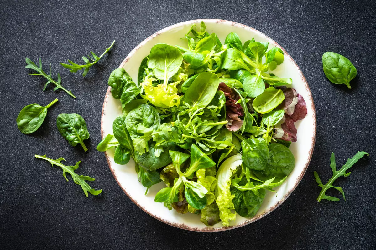 Ученые обнаружили, что зелень и овощи нормализуют уровень сахара в крови