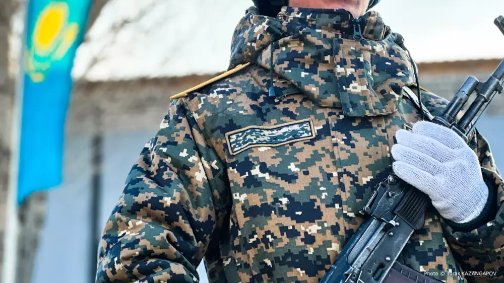 "Не выдержал тягот службы": военнослужащего посадили на 5 лет в Актюбинской области