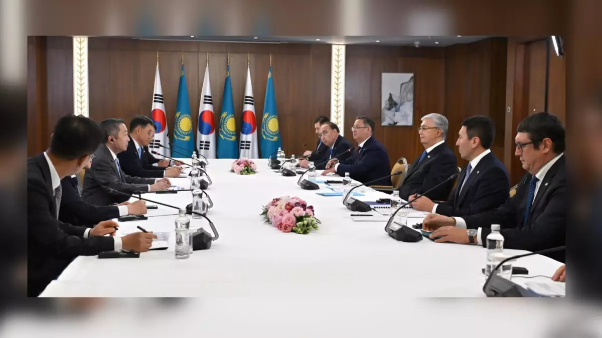 Глава государства принял руководство Doosan Group