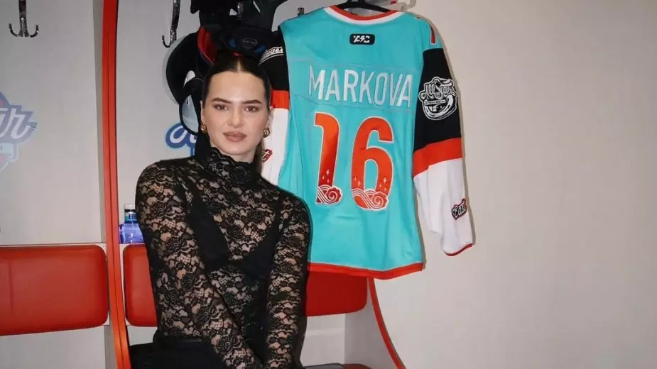 Хоккеистка-красотка стала первой в истории россиянкой, выбранной на драфте НХЛ