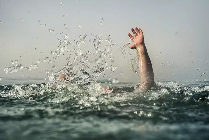 В Астане подросток на спор решил переплыть Есиль и утонул