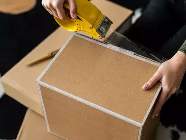 На складе хранения DHL в Астане выявили посылки с наркотическими веществами 