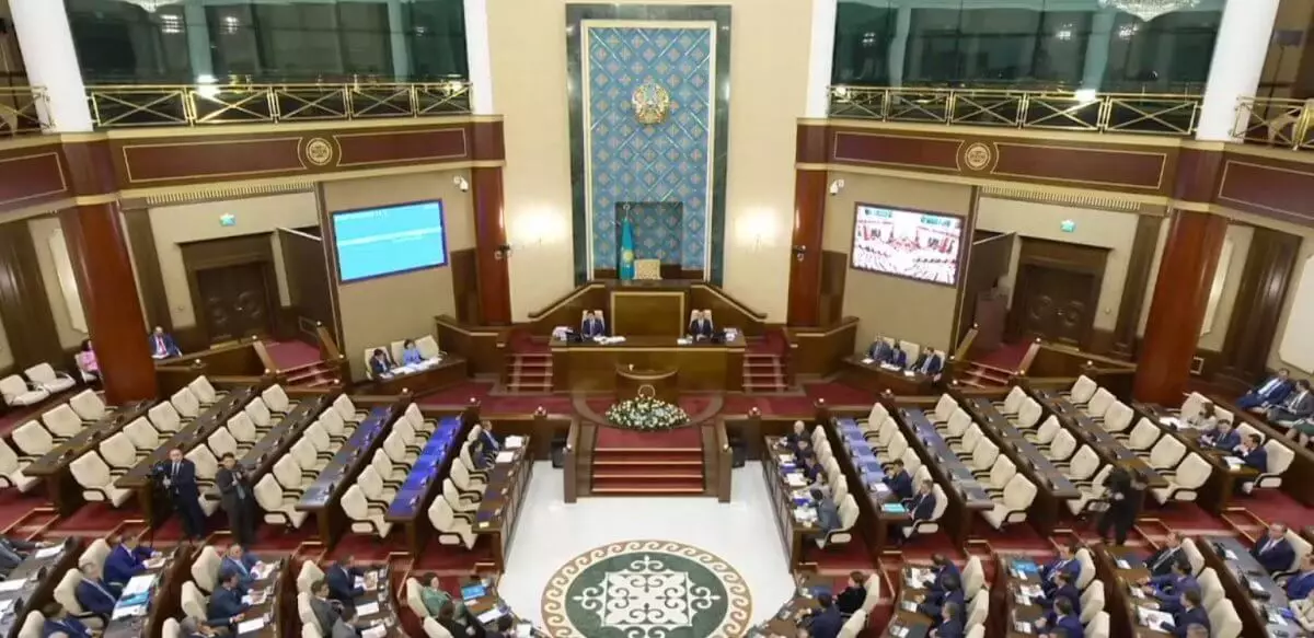 Парламент одобрил поправки в Конституционный закон о судебной системе в первом чтении