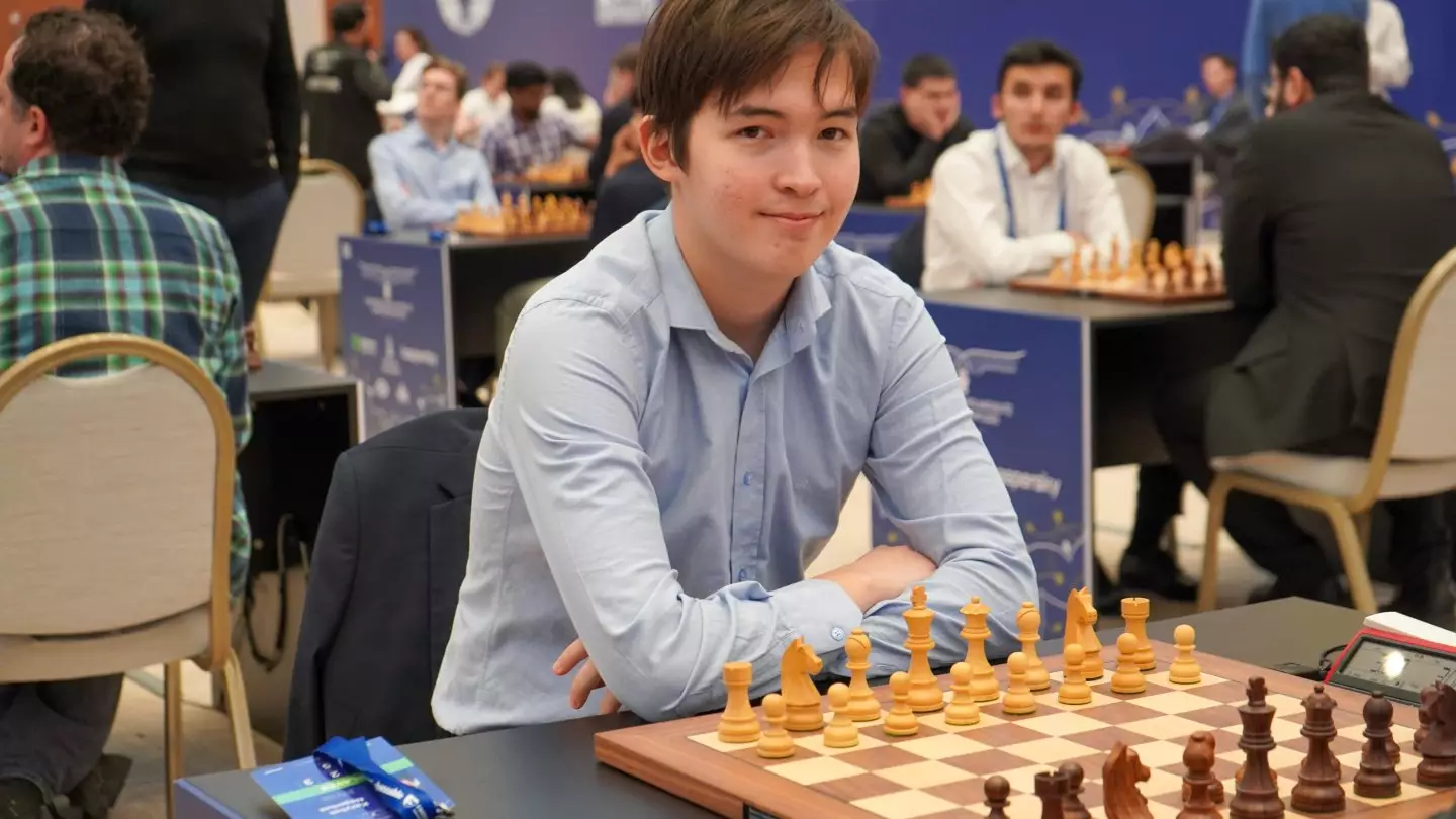 Юный казахстанец выиграл чемпионат мира по шахматам