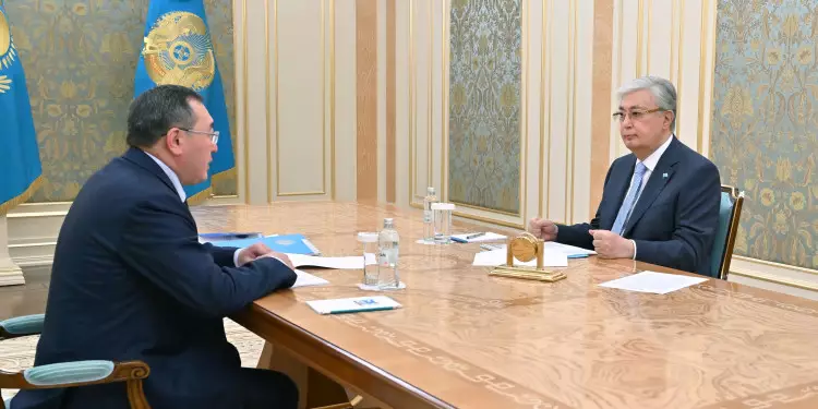Токаев обсудил создание нового города Алатау с акимом Алматинской области
