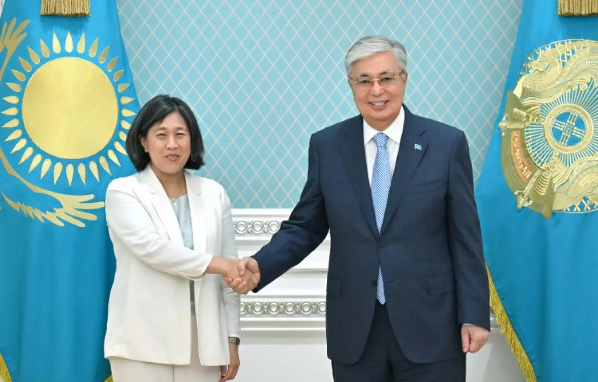 Президент Казахстана принял торгового представителя США
