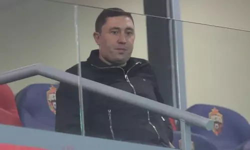 Экс-наставник «Тобола» и «Актобе» официально возглавил российский клуб