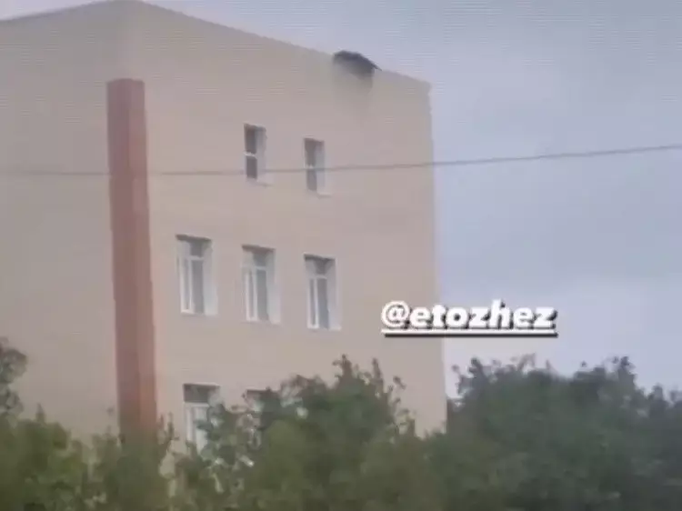 Здание партии «Аманат» чуть не осталось без крыши в Жезказгане