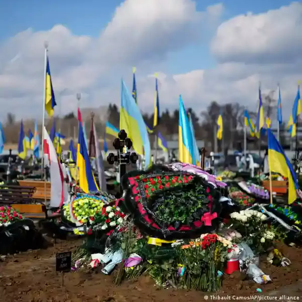 Москва и Киев провели новый обмен телами погибших военных