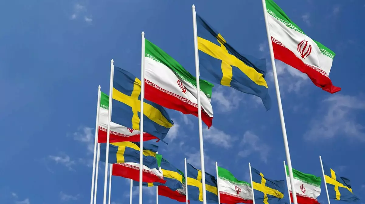 Иран обменял двух шведов на своего пожизненно осужденного гражданина