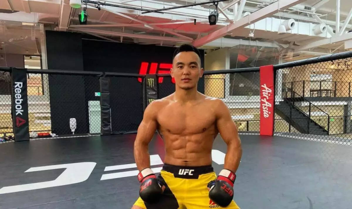 Қытайдағы қазақ файтері UFC-де оңбай ұтылды