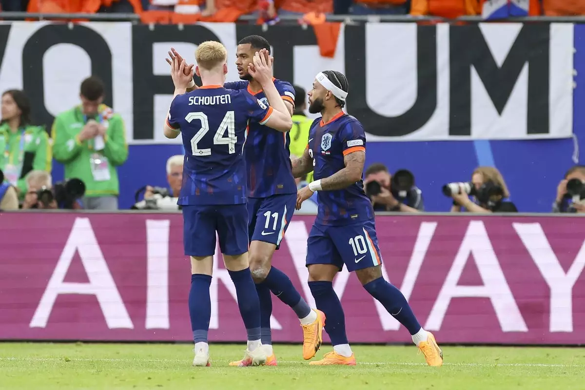 Польша — Нидерланды: ничья после первого тайма матче Евро-2024