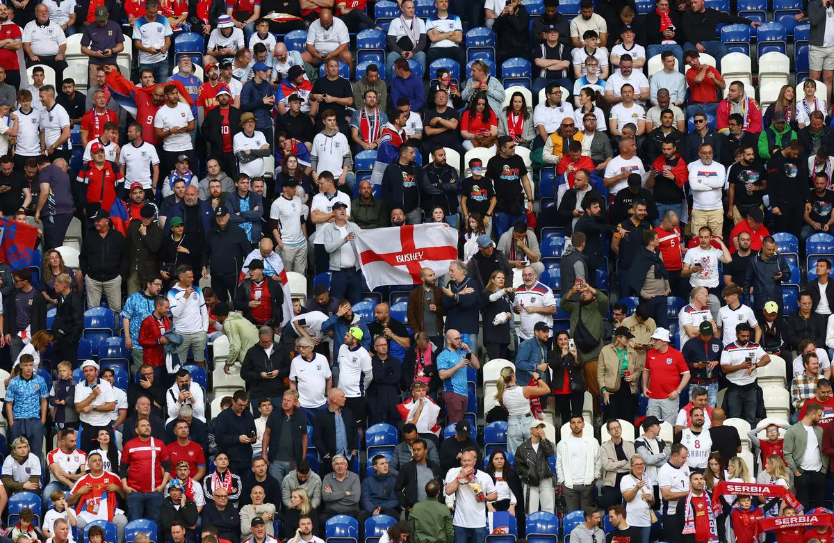 Болельщики сборной Англии освистали гимн Сербии на Евро-2024
