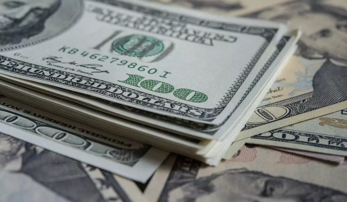 Доллар снова значительно подорожал в казахстанских обменниках