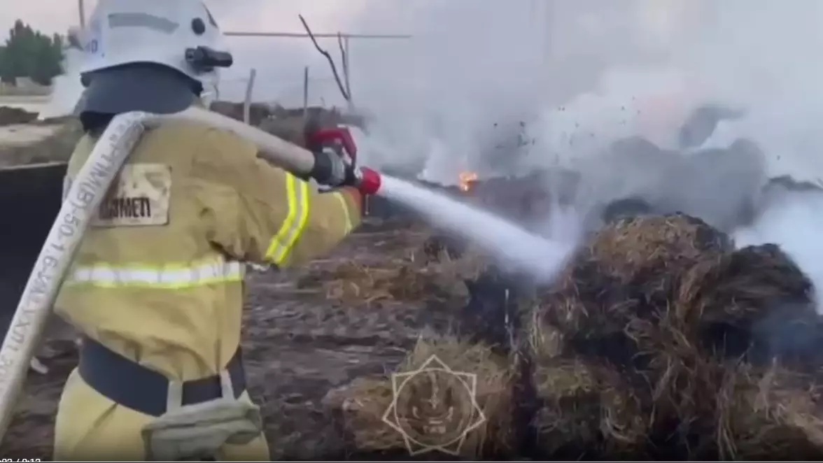 30 тонн сена горели в Алматинской области