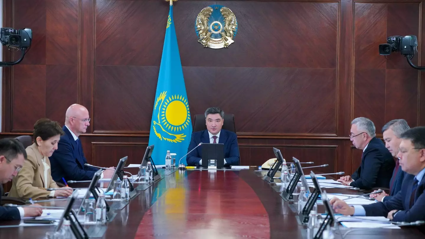 Бектенов дал чиновникам три месяца на улучшение интернета в Казахстане