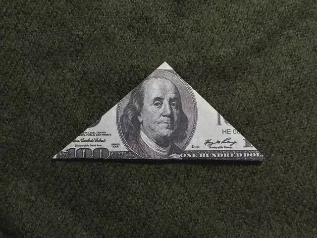 Как распознать финансовые пирамиды: основные признаки