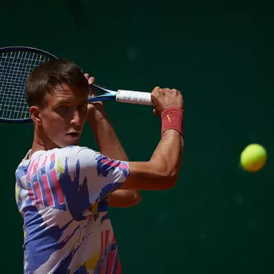 Теннисист Григорий Ломакин выиграл турнир в Тунисе