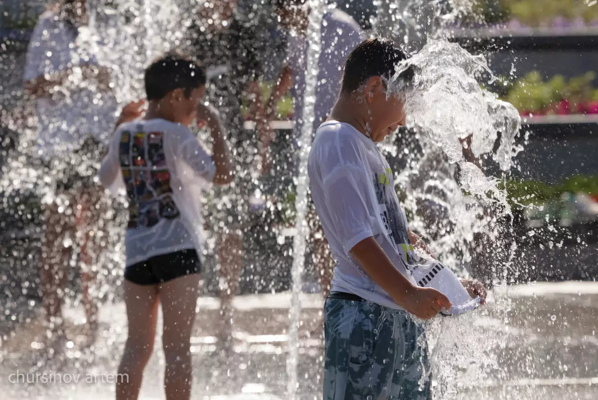Не допускать купание детей в фонтанах поручил премьер-министр Казахстана